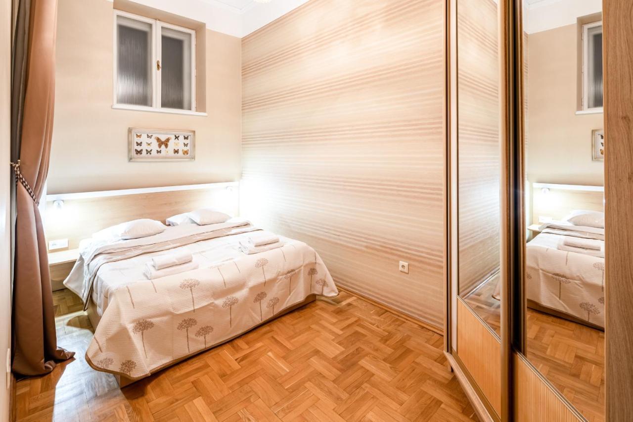 3 Bedrooms Royal Italian Style In An Austrian Building, Parking, Balcony ลวีฟ ภายนอก รูปภาพ