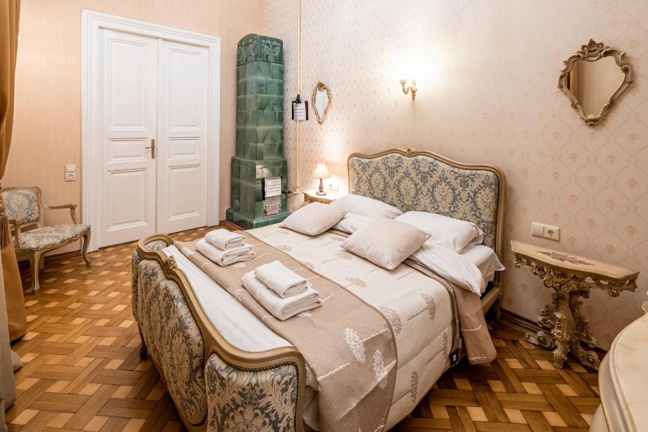 3 Bedrooms Royal Italian Style In An Austrian Building, Parking, Balcony ลวีฟ ภายนอก รูปภาพ
