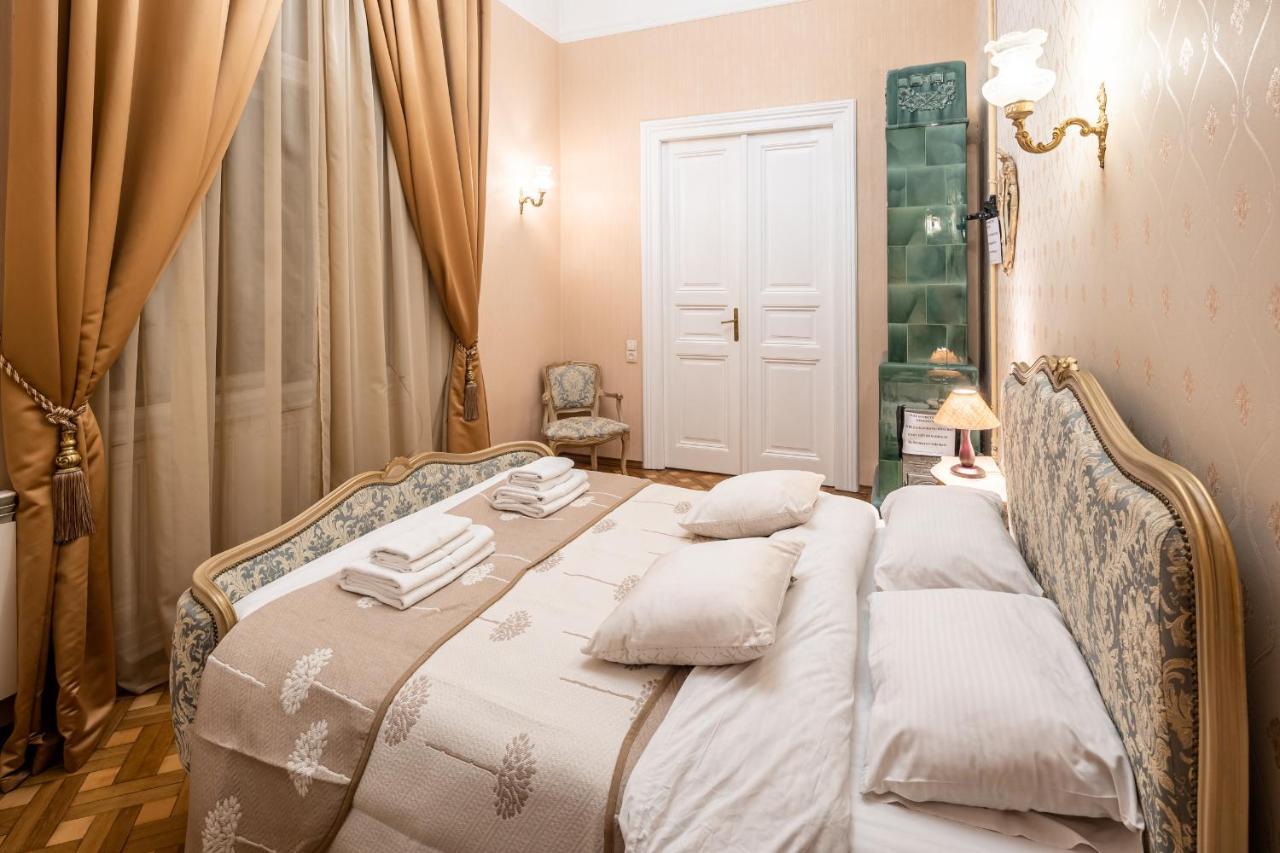 3 Bedrooms Royal Italian Style In An Austrian Building, Parking, Balcony ลวีฟ ภายนอก รูปภาพ